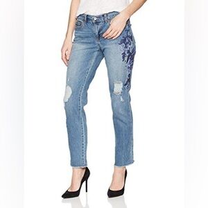 Jessica Simpson Women's Mika Best Friend
Jeans with Floral Embroidery